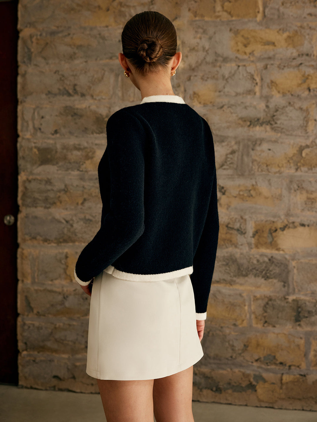 Cardigan Femme Ajusté Avec Poches Et Bordures Contrastées