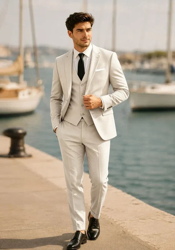 Costume Trois Pièces Homme Coupe Ajustée avec Col Notch et Gilet Col V