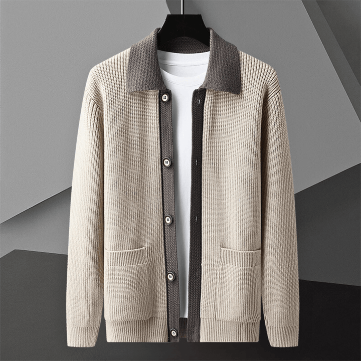 Chaleco de punto para hombre con cuello en contraste, botones y bolsillos