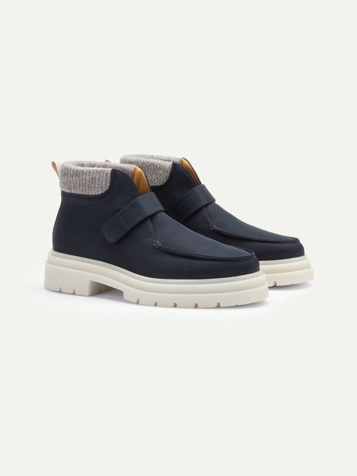 Men's Winter Boots - Velcro Closure and Mesh Trim