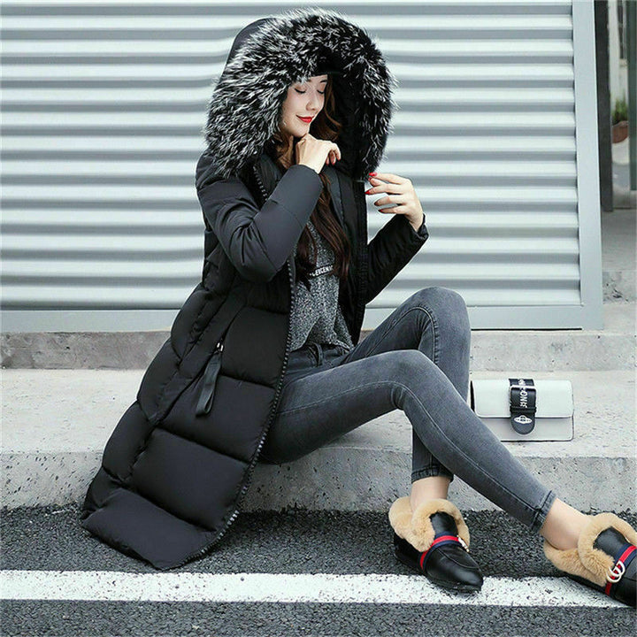 Manteau long d'hiver femme à capuche avec col en fausse fourrure