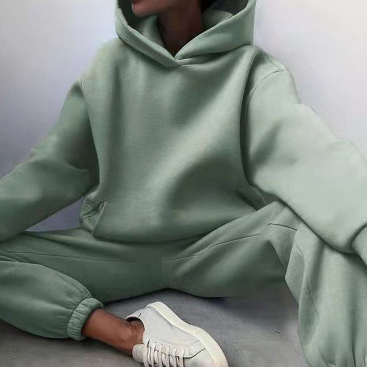 Zweiteiliges Damen-Set mit kurzem Oversize-Kapuzenpullover und Jogginghose mit hohem Bund
