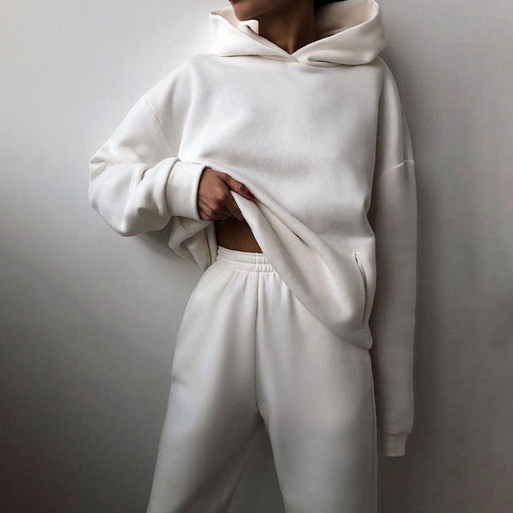 Zweiteiliges Damen-Set mit kurzem Oversize-Kapuzenpullover und Jogginghose mit hohem Bund