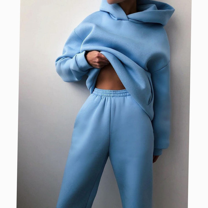 Zweiteiliges Damen-Set mit kurzem Oversize-Kapuzenpullover und Jogginghose mit hohem Bund