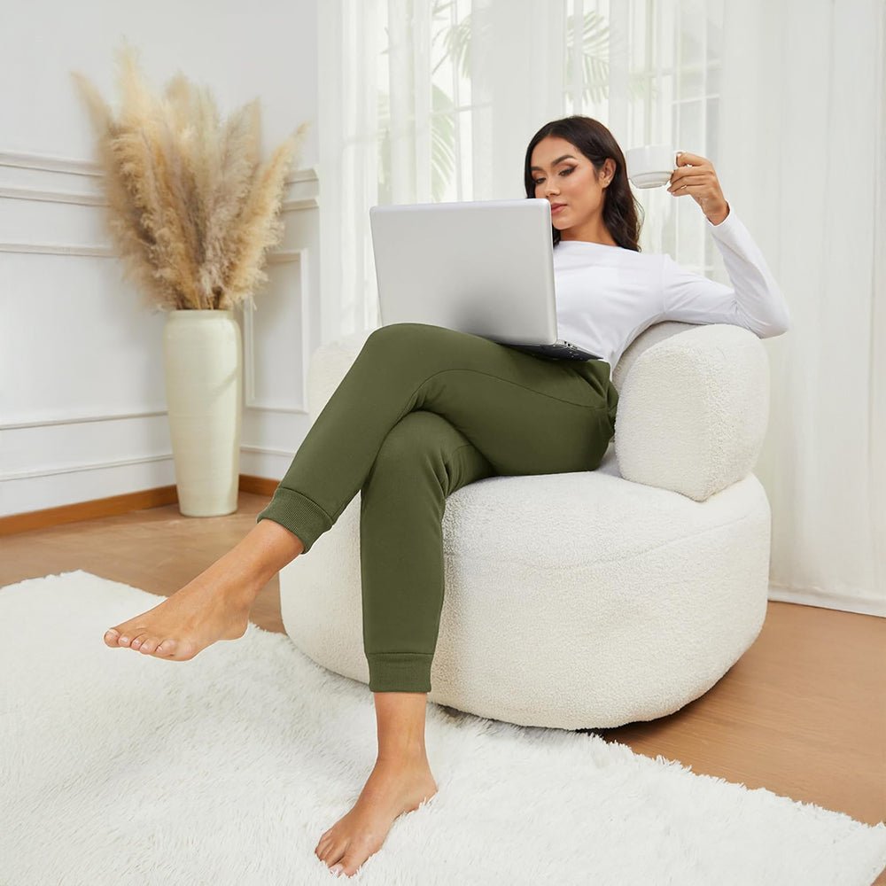 Women's Sherpa-Lined Joggers with Drawstring Waist and Elastic Cuffs
