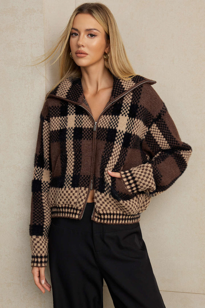 Women's Cropped Zip-Up Plaid Cardigan with Oversized Collar
